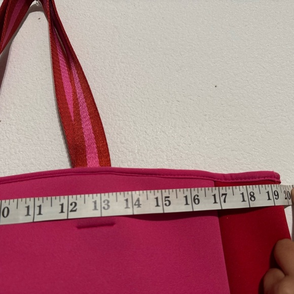 SUMMERSALT Neoprene Pink & Red Beach Pool Bag Tote - Picture 8 of 8